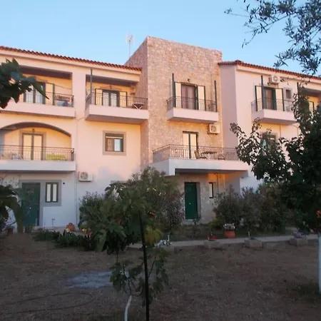 4-anthoula's Cozy, Sunny